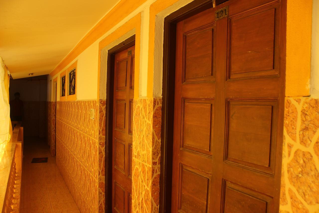 Hotel Oyo 5242 Zinho'S Baga Exteriér fotografie